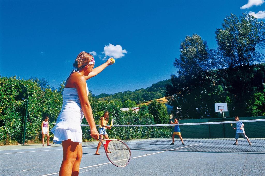 Camping Paradis Marmotel Saint-Geniez-dʼOlt المظهر الخارجي الصورة