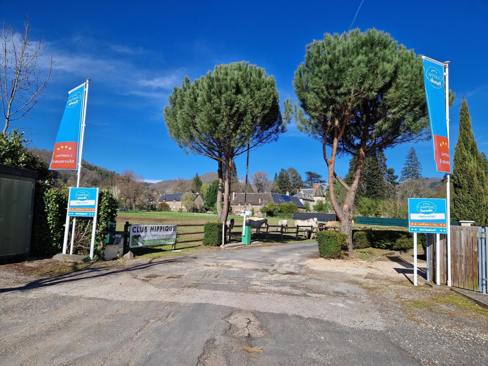 Camping Paradis Marmotel Saint-Geniez-dʼOlt المظهر الخارجي الصورة
