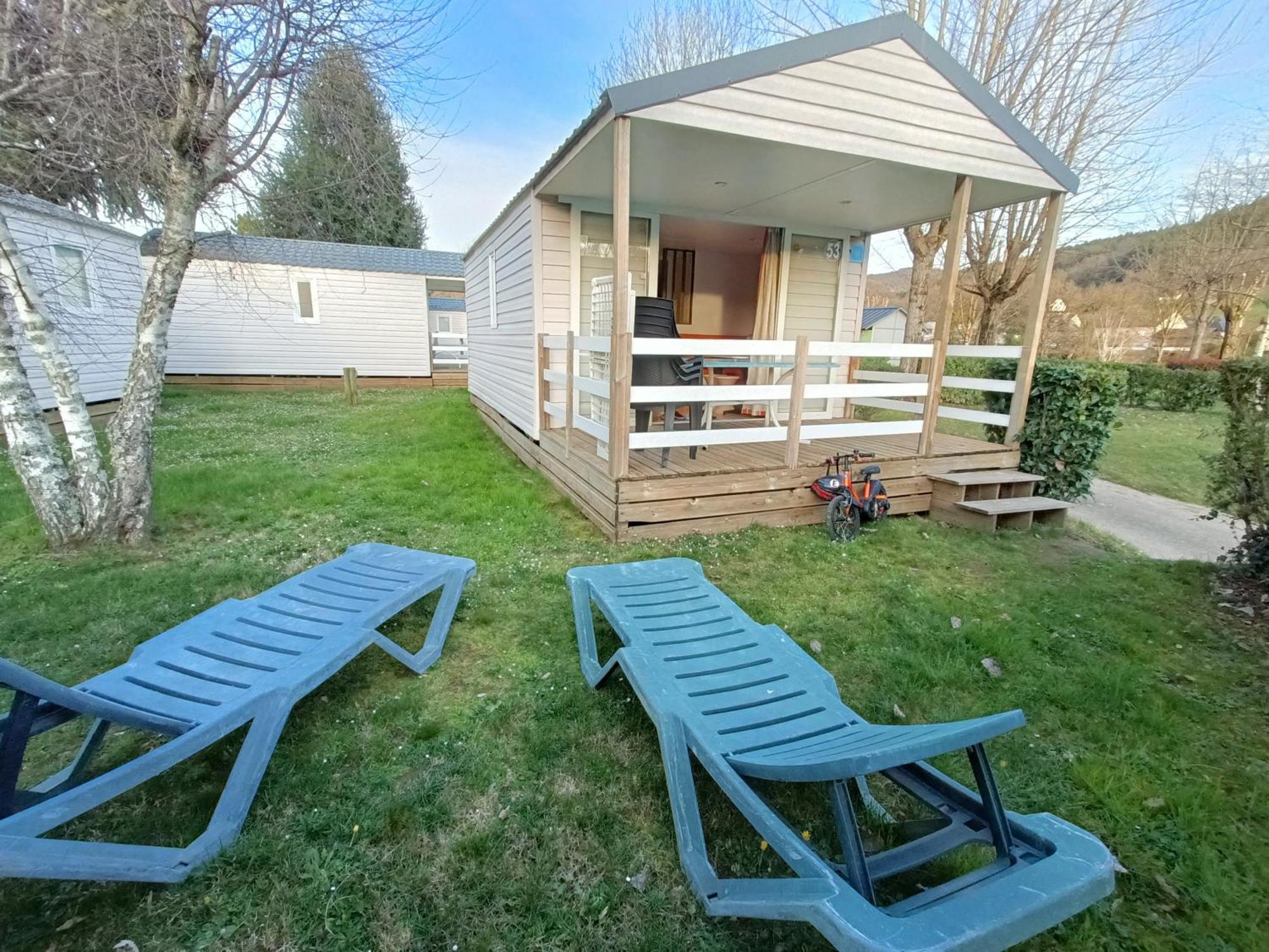 Camping Paradis Marmotel Saint-Geniez-dʼOlt المظهر الخارجي الصورة