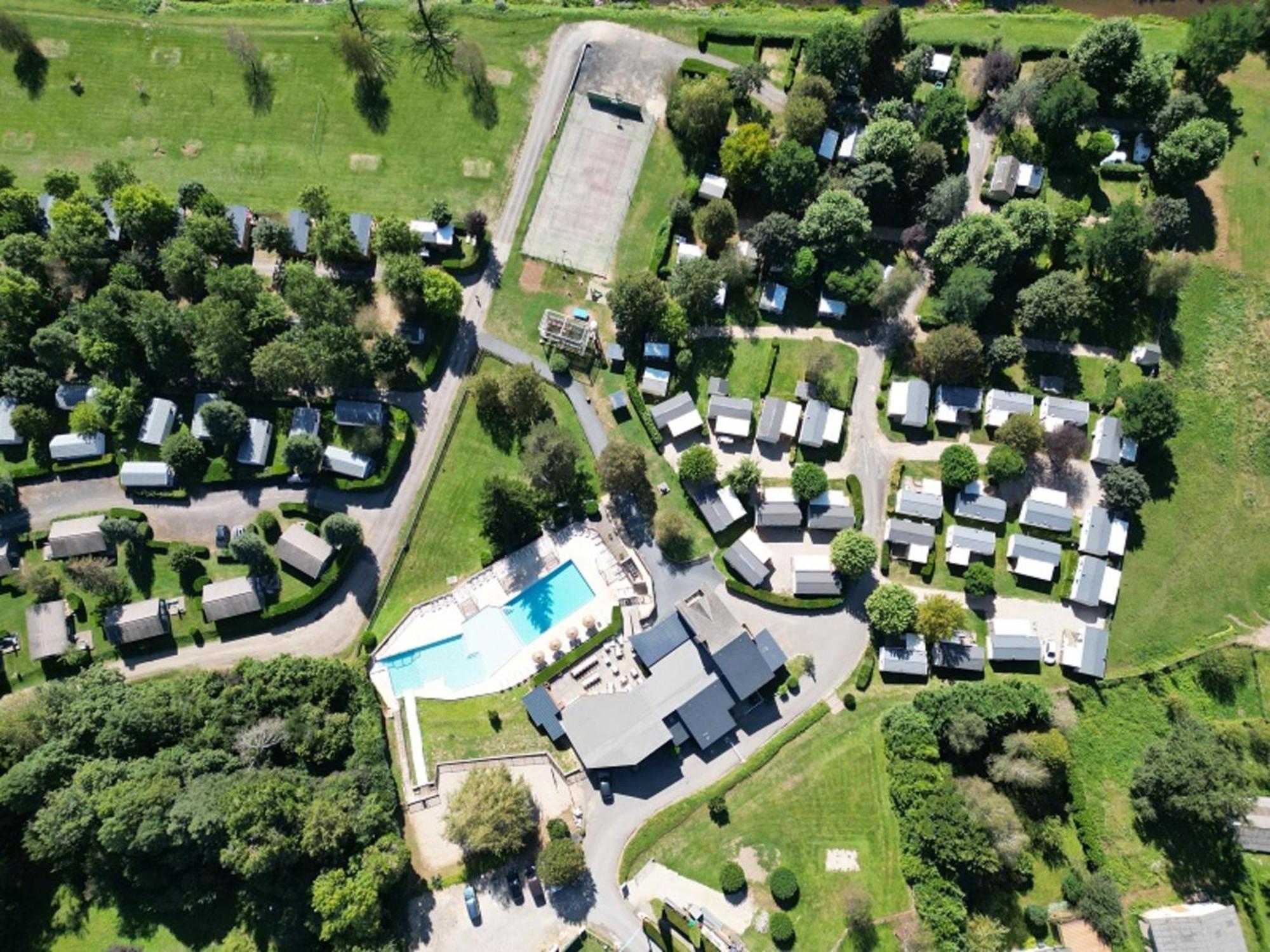Camping Paradis Marmotel Saint-Geniez-dʼOlt المظهر الخارجي الصورة