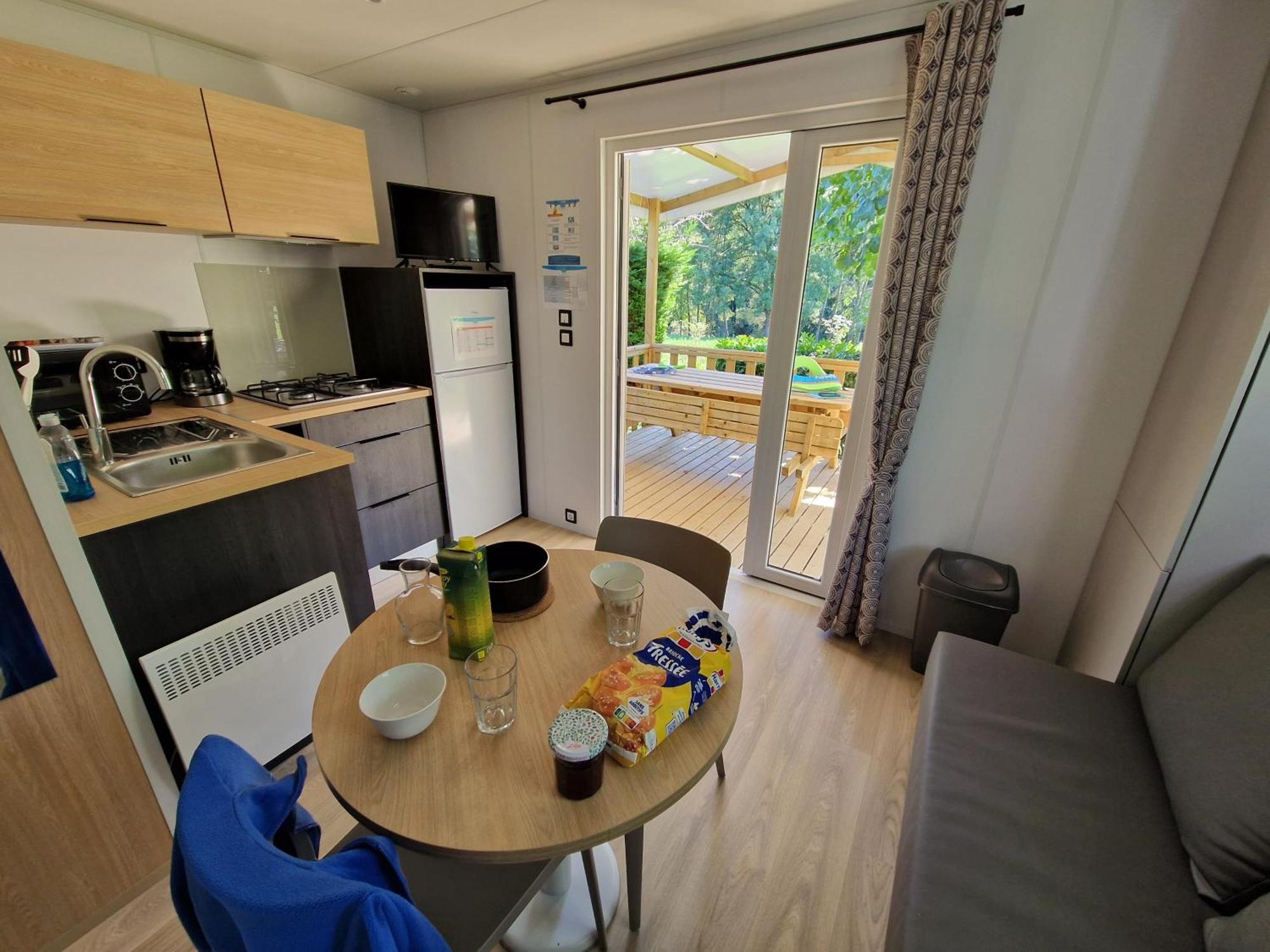 Camping Paradis Marmotel Saint-Geniez-dʼOlt المظهر الخارجي الصورة