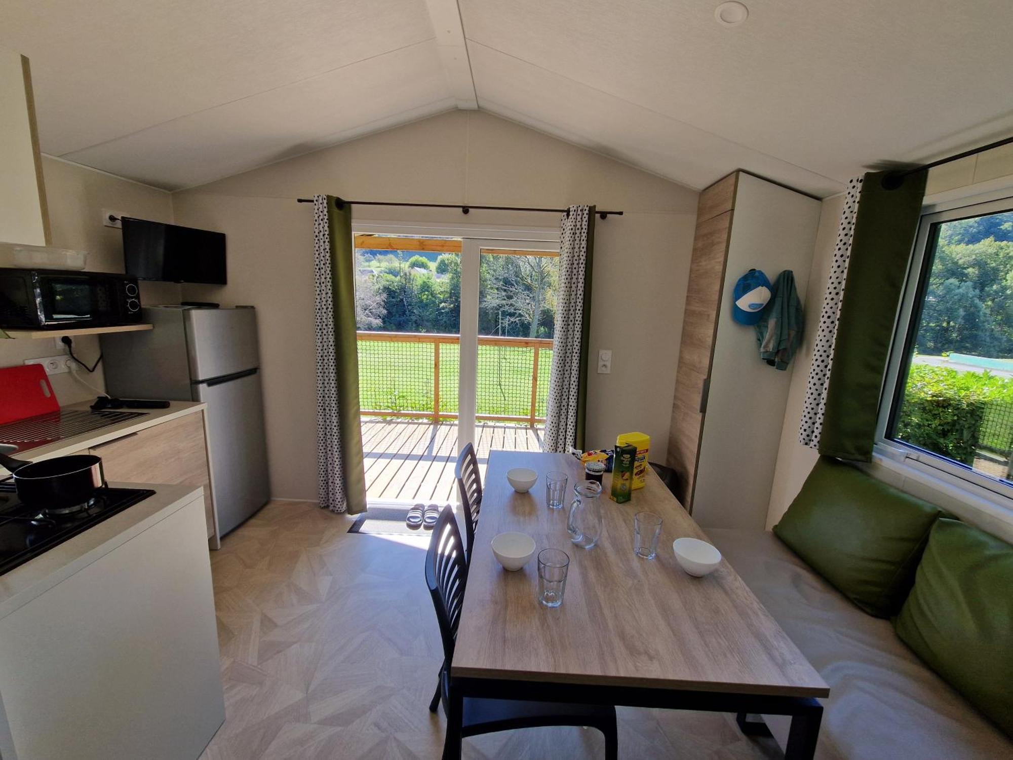 Camping Paradis Marmotel Saint-Geniez-dʼOlt الغرفة الصورة